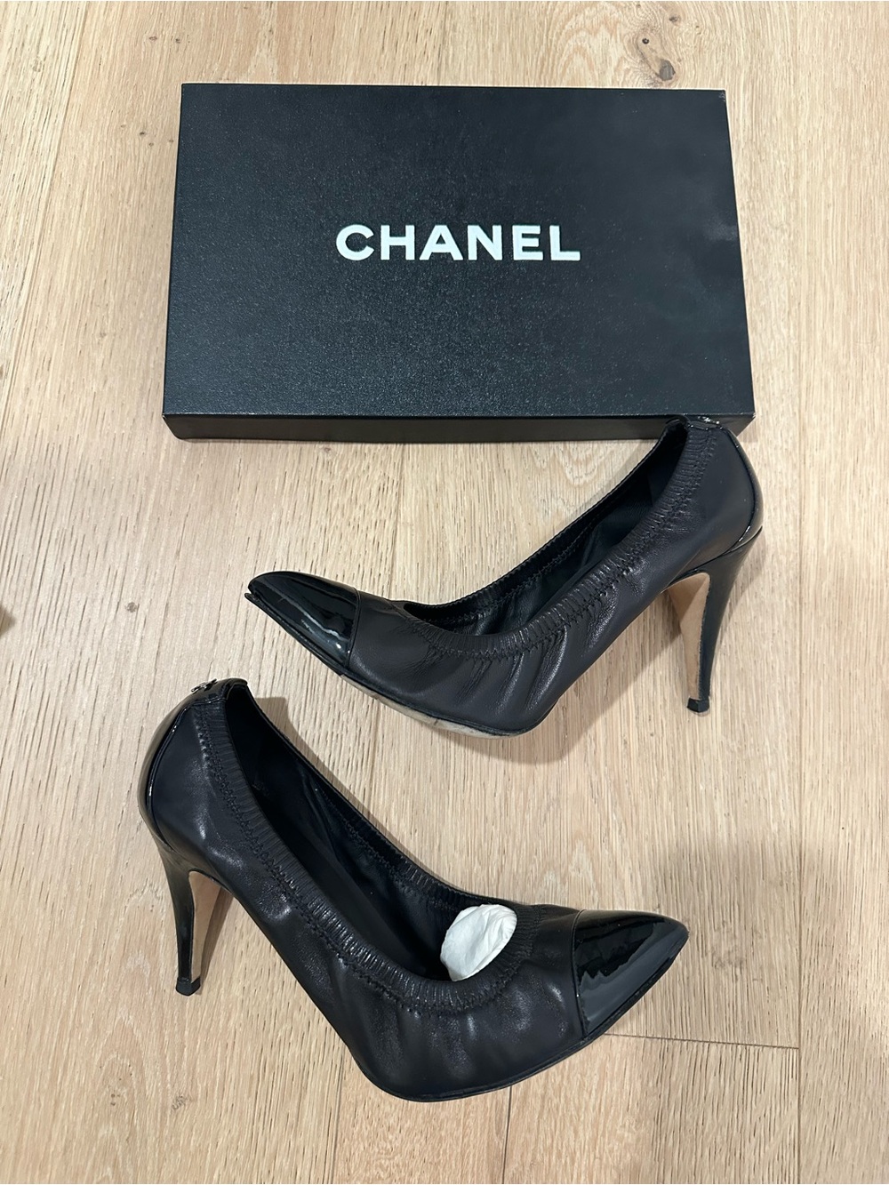 CHANEL Black Leather Pointed Toe Stiletto Pumps with Patent Cap